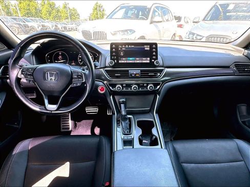Used 2019 Honda Accord Sport image 10