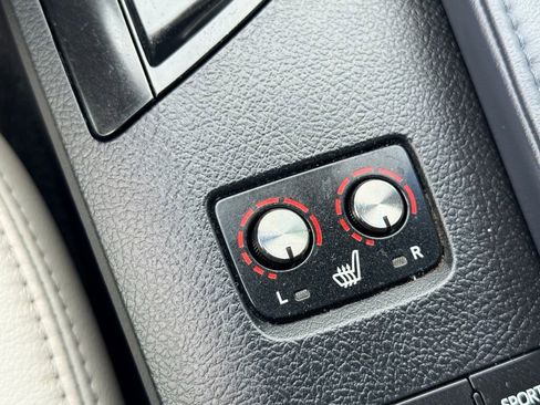 Used 2015 Toyota Avalon XLE Touring image 8