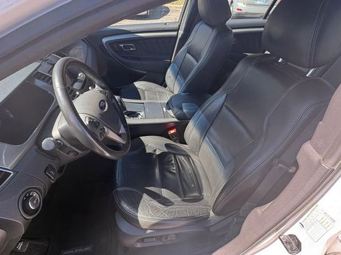 Used 2016 Ford Taurus SEL w/ Equipment Group 201A image 2