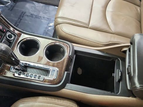 Used 2016 GMC Acadia SLT image 28