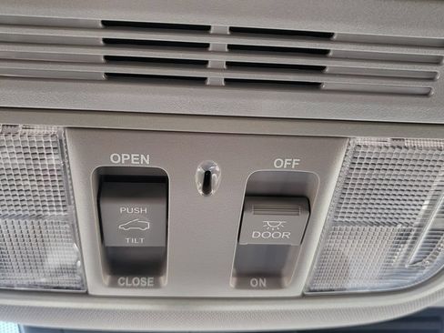 Used 2022 Honda CR-V EX image 35