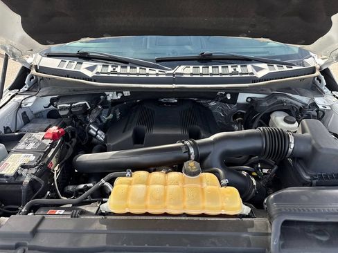 Used 2018 Ford F150 Lariat w/ Equipment Group 502A Luxury AWD/4WD image 31