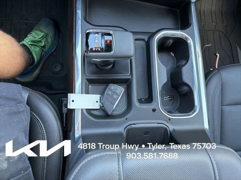 Used 2024 GMC Sierra 1500 SLT w/ SLT Premium Plus Package AWD/4WD image 23