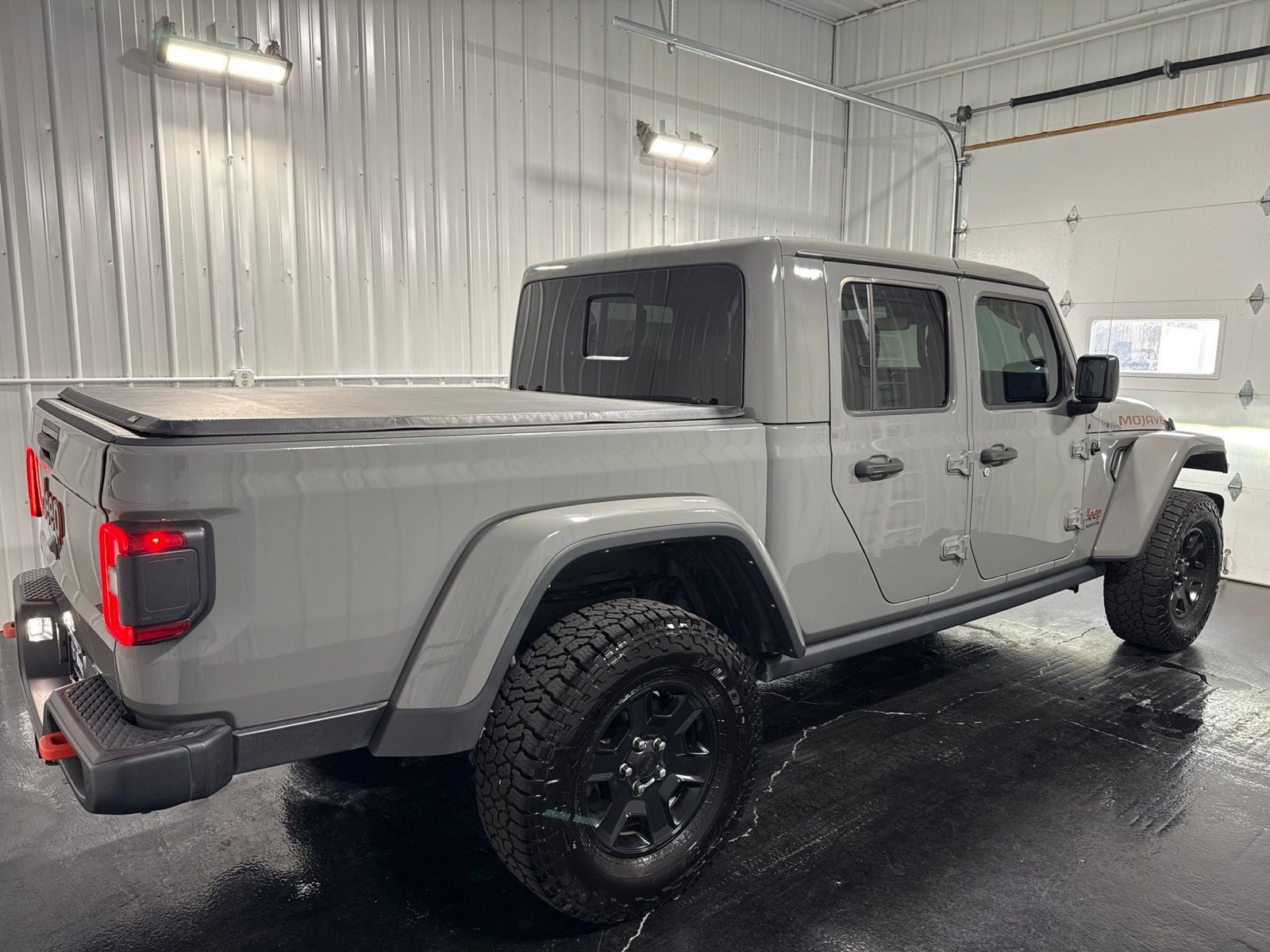 Used 2022 Jeep Gladiator Mojave w/ LED Lighting Group AWD/4WD image 3
