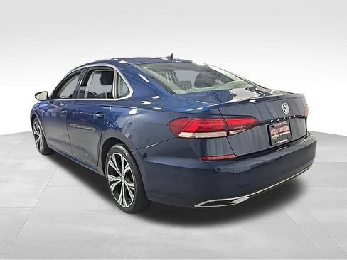 Used 2020 Volkswagen Passat 2.0T SEL FWD image 9