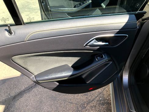 Used 2014 Mercedes-Benz CLA 250 4MATIC image 26