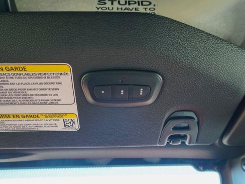 Used 2024 Jeep Wrangler Unlimited Rubicon AWD/4WD image 28