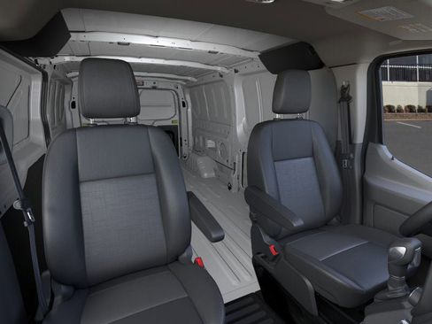 New 2025 Ford Transit 250 Low Roof RWD image 31