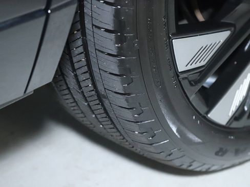 Used 2024 Lincoln Nautilus Black Label w/ Jet Appearance Package (87T) AWD/4WD image 34