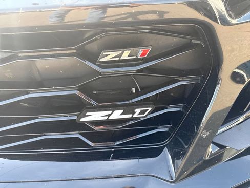 Used 2018 Chevrolet Camaro ZL1 RWD image 7