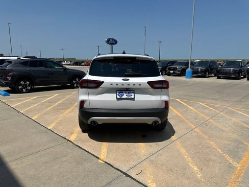 Used 2024 Ford Escape Active w/ Tech Pack #1 AWD/4WD image 6