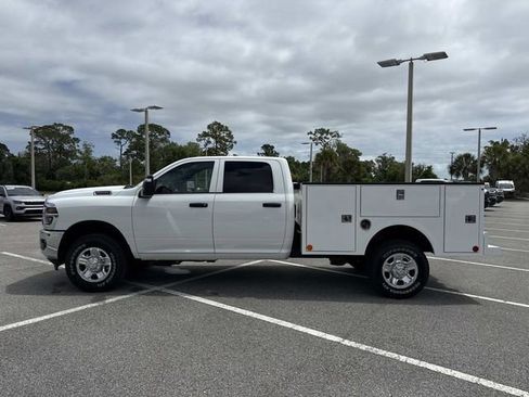 New 2026 RAM 2500 Tradesman w/ Chrome Appearance Group AWD/4WD image 6