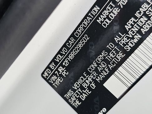 Used 2024 Volvo S60 B5 Plus FWD image 19