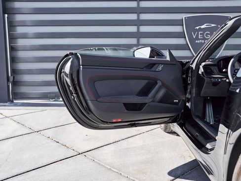 Used 2026 Porsche 911 Carrera GTS w/ Premium Package image 25