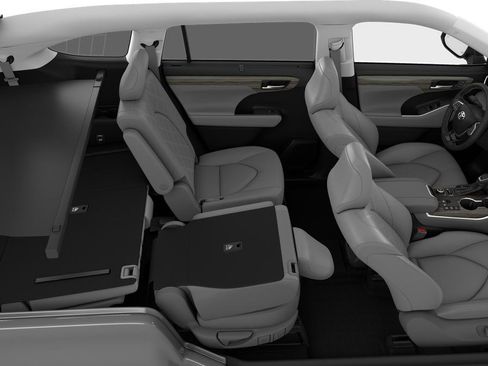 New 2026 Toyota Highlander Platinum image 22