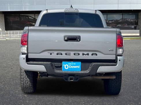 Used 2021 Toyota Tacoma TRD Off-Road w/ Technology Package image 8