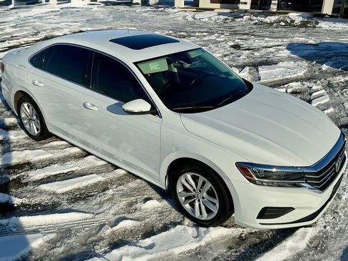 Used 2020 Volkswagen Passat 2.0T SE w/ Sunroof Package image 4