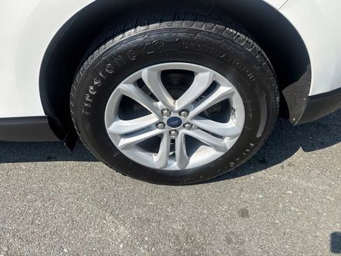 Used 2020 Ford Edge SEL w/ Convenience Package AWD/4WD image 10