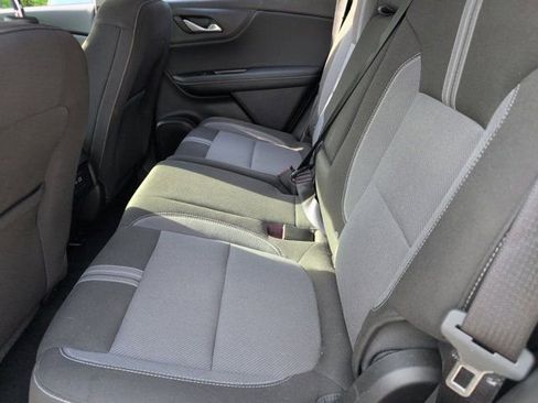 Used 2025 Chevrolet Blazer LT FWD image 27