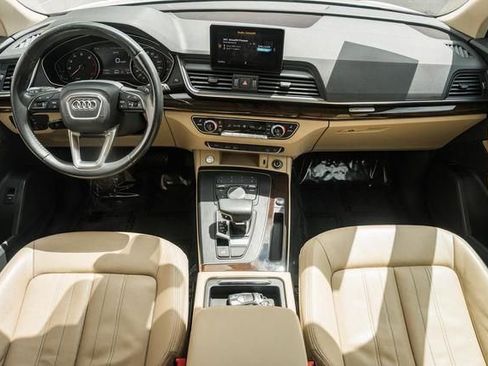 Used 2019 Audi Q5 2.0T Premium w/ Convenience Package image 4
