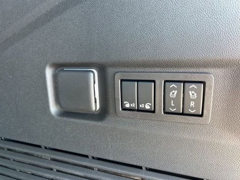 New 2026 Chevrolet Suburban Premier w/ Sun And Tow Package image 33