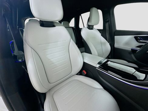 Used 2026 Mercedes-Benz GLC 300 4MATIC image 37