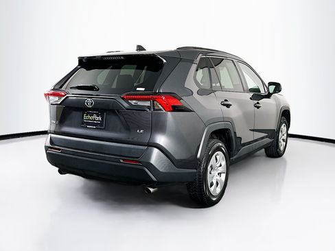 Used 2021 Toyota RAV4 LE FWD image 9