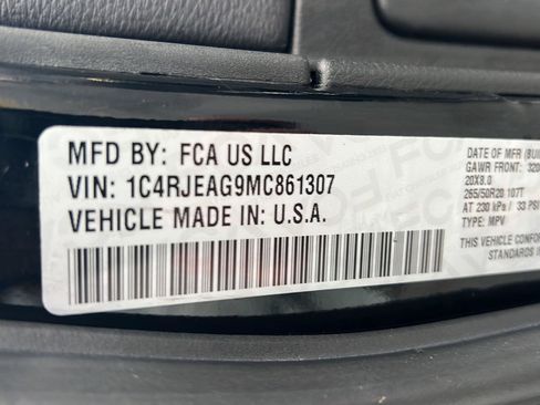 Used 2021 Jeep Grand Cherokee Laredo X RWD image 44