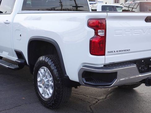 Used 2023 Chevrolet Silverado 2500 LT w/ Convenience Package image 10