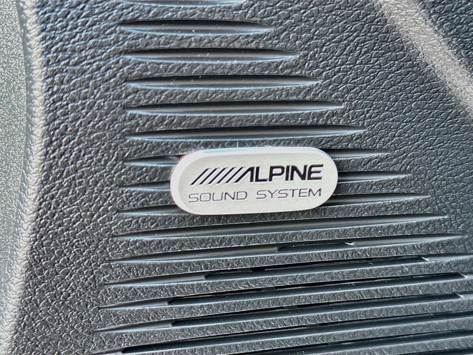 Used 2022 Dodge Challenger R/T w/ Plus Package RWD image 17