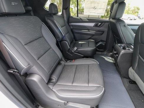 New 2026 Buick Enclave Sport Touring w/ Power Package image 25