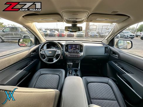 Used 2021 Chevrolet Colorado Z71 AWD/4WD image 28