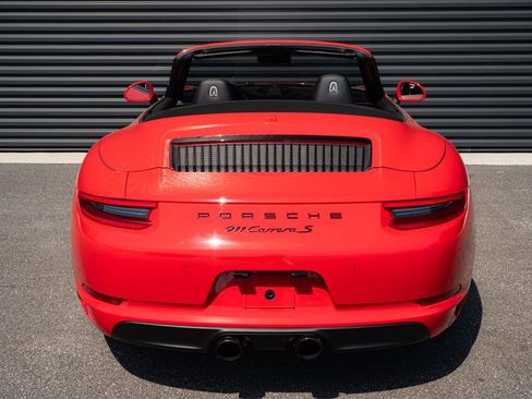 Used 2019 Porsche 911 Carrera S image 26