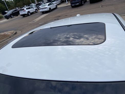 Used 2023 Nissan Altima 2.0 SR FWD image 28