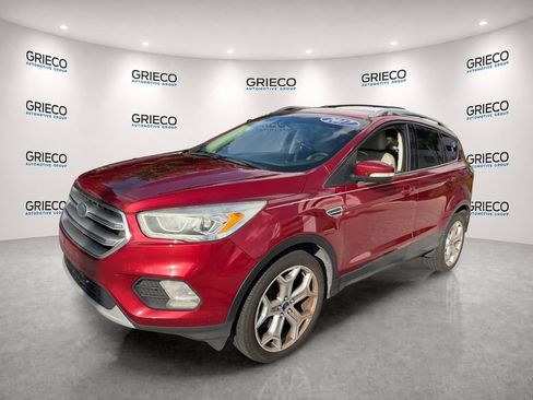 Used 2017 Ford Escape Titanium FWD image 3
