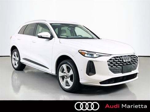 New 2025 Audi Q5 Premium Plus image 1