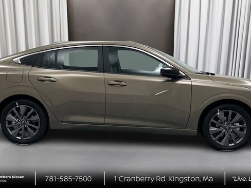 New 2026 Nissan Sentra SL w/ Floor Mat Package image 4