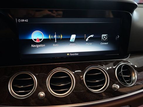 Used 2019 Mercedes-Benz E 300 w/ Premium 1 Package image 34