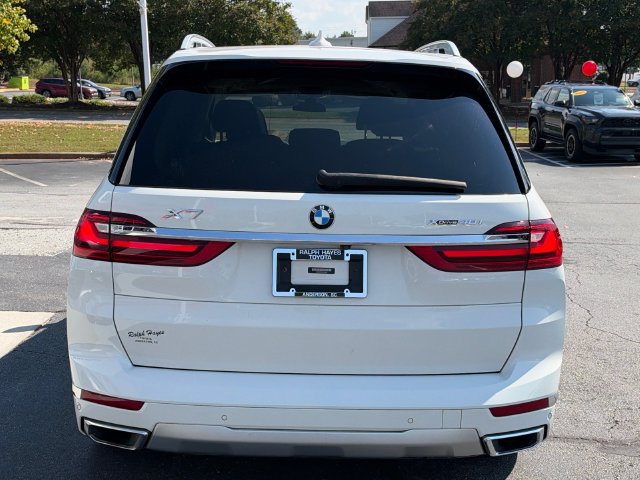 Used 2020 BMW X7 xDrive40i w/ Premium Package AWD/4WD image 4