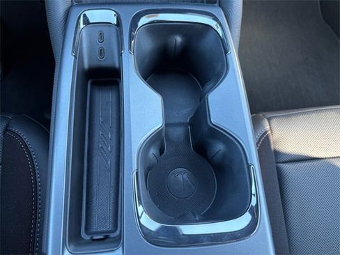 New 2025 Chevrolet Equinox EV RS image 26