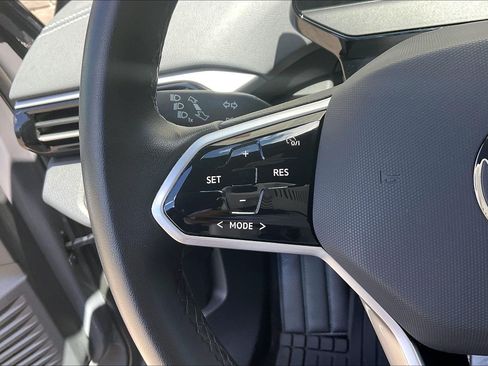 Used 2023 Volkswagen ID.4 Pro RWD image 17