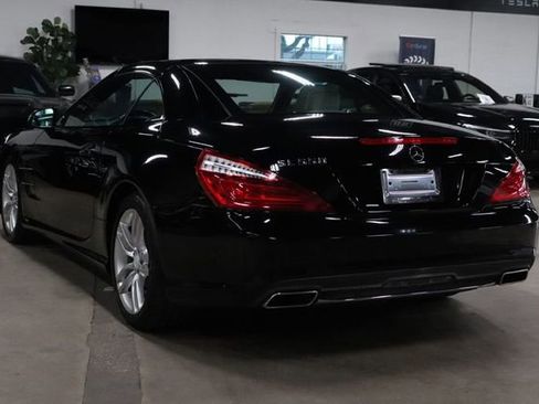 Used 2013 Mercedes-Benz SL 550 image 5