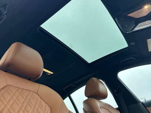 Used 2022 BMW 530i RWD image 17