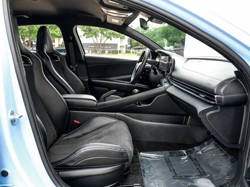 Used 2023 Hyundai Elantra N FWD image 34