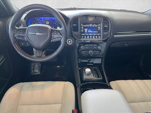 Used 2019 Chrysler 300 S w/ S Model Appearance Package RWD image 11