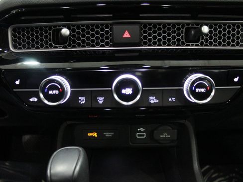 Certified 2022 Honda Civic EX image 26