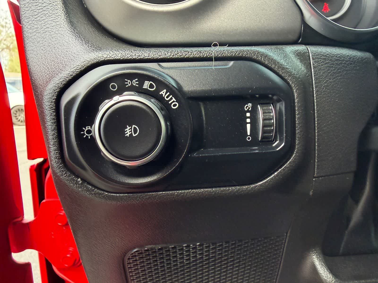 Used 2023 Jeep Wrangler Unlimited Sport AWD/4WD image 17