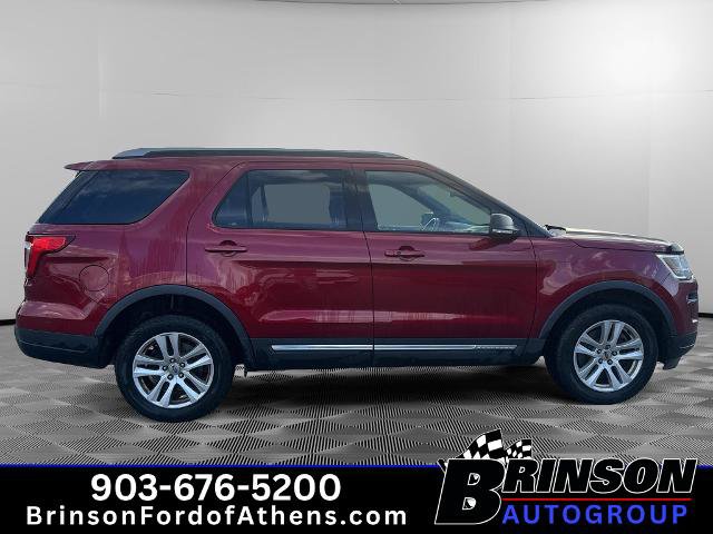 Certified 2019 Ford Explorer XLT w/ Equipment Group 202A AWD/4WD image 4