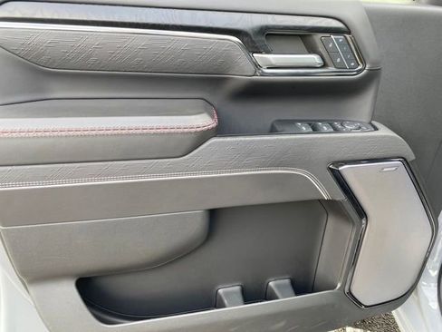 Certified 2024 GMC Sierra 2500 AT4X image 17