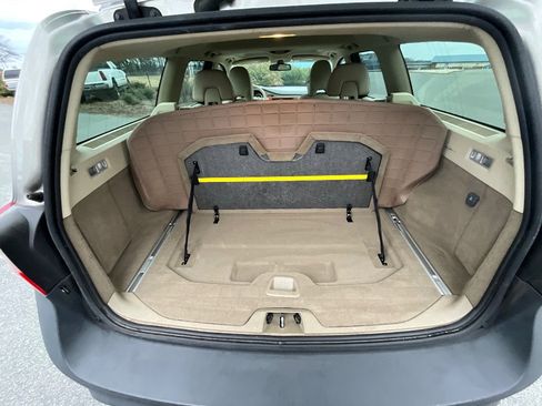 Used 2011 Volvo XC70 3.2 image 24